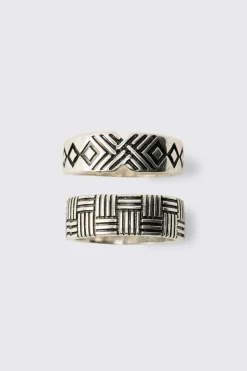 Lot De Deux Bagues À Motifs
