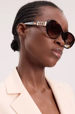 KarenMillen Lunettes De Soleil Carrées À Détails Dorés< Lunettes De Soleil