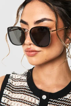 Lunettes de soleil carrées à monture métallique