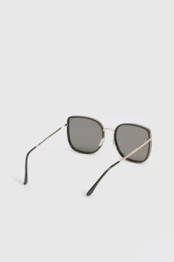 Lunettes de soleil carrées à monture métallique
