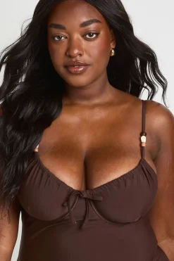 boohoo Maillot De Bain Balconnet Grande Taille Avec Détail De Perles<Femme Looks Chocolat|Tenues De Plage