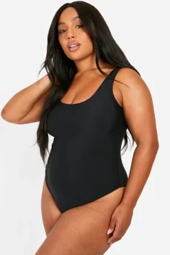 Maillot de bain à contrôle du ventre, col scoop pour tailles plus