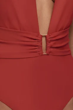 Maillot de Bain Décolleté Plongeant avec Col Licou et Détail Métallique