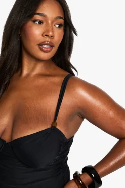Maillot De Bain Grande Taille À Détail En Résine