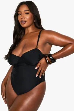Maillot De Bain Grande Taille À Détail En Résine