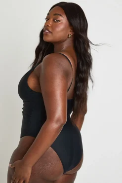 Maillot De Bain Grande Taille Plongeant Avec Anneau Et Contrôle Du Ventre
