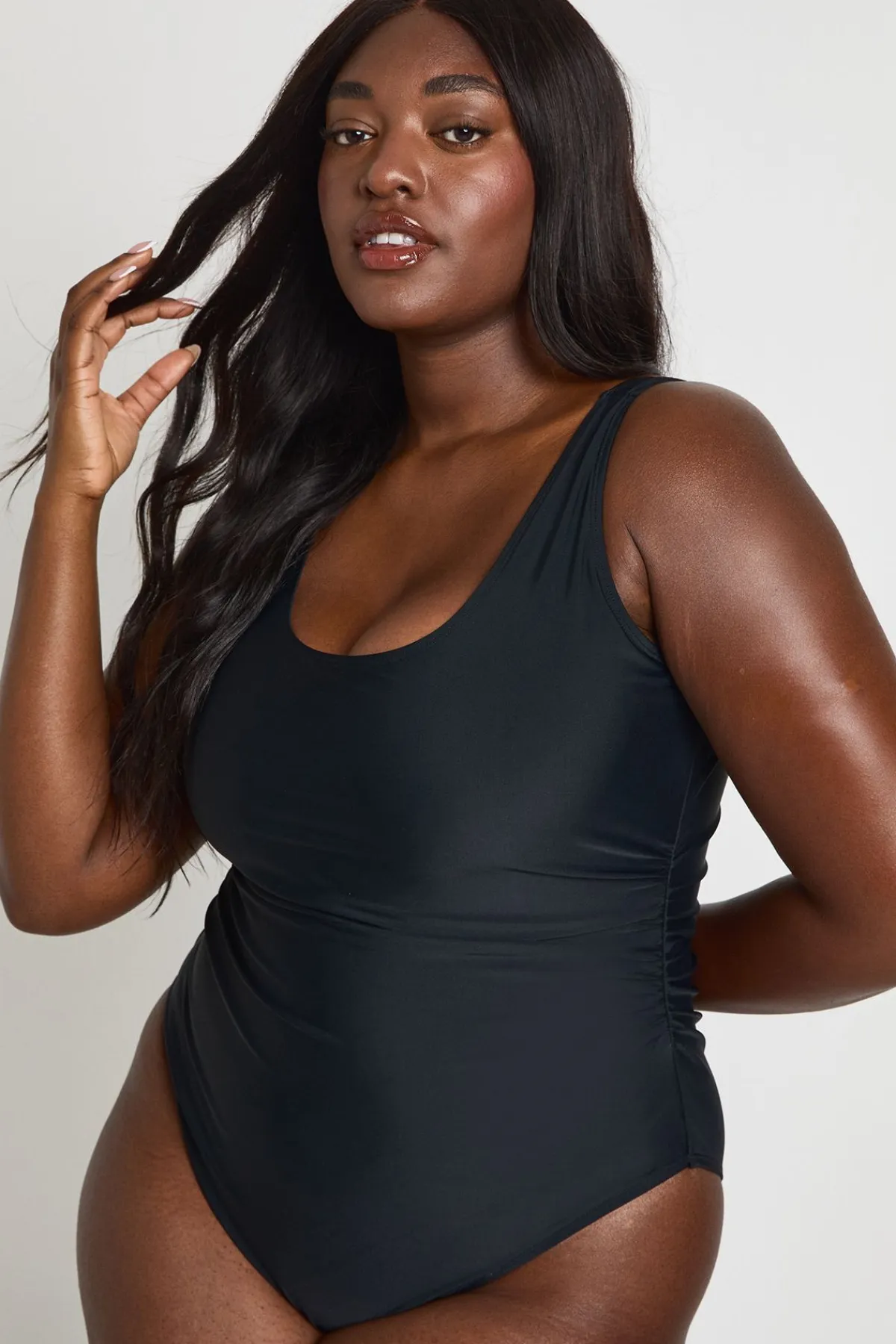 boohoo Maillot De Bain Grande Taille À Encolure Arrondie Avec Contrôle Du Ventre<Femme Maillots De Bain|Tenues De Plage