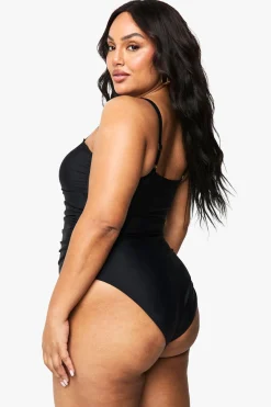 boohoo Maillot de bain une pièce à contrôle ventre avec devant froncé<Femme Maillots De Bain|Tenues De Plage