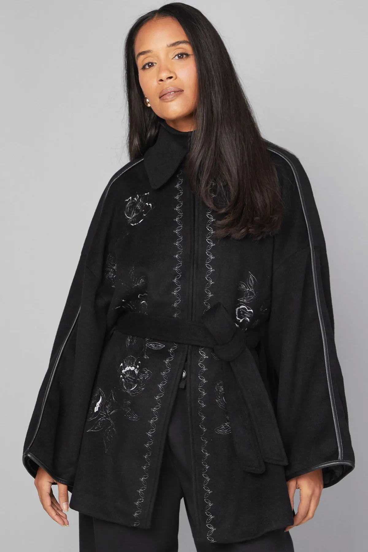 Wallis Manteau Cape Brodé<Femme Vestes & Manteaux
