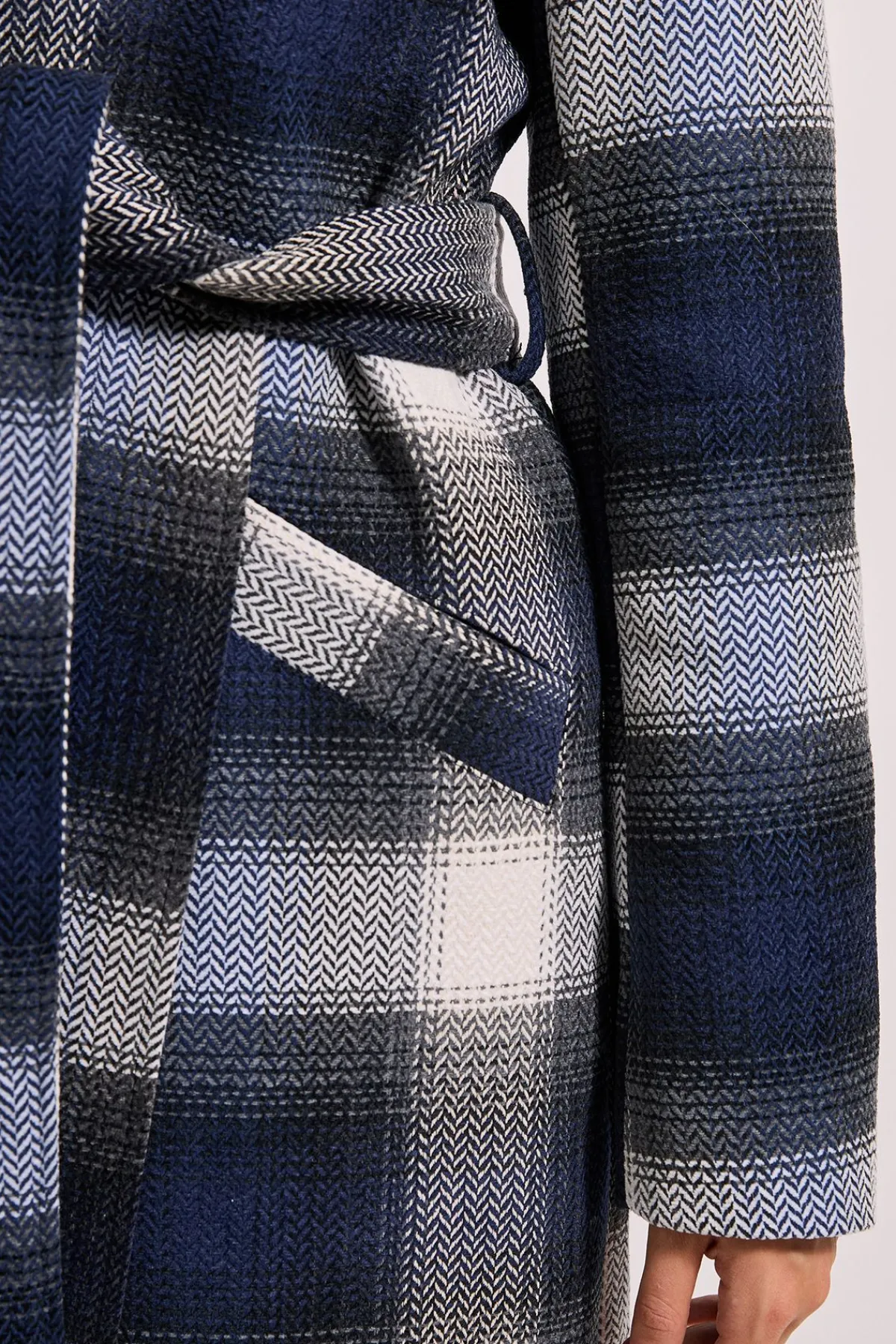 Dorothy Perkins Manteau Ceinturé à Carreaux avec Détails de Manchettes en Fourrure<Femme Vestes & Manteaux