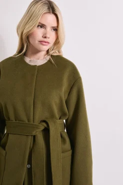 Manteau Ceinturé à Col Rond avec Écharpe