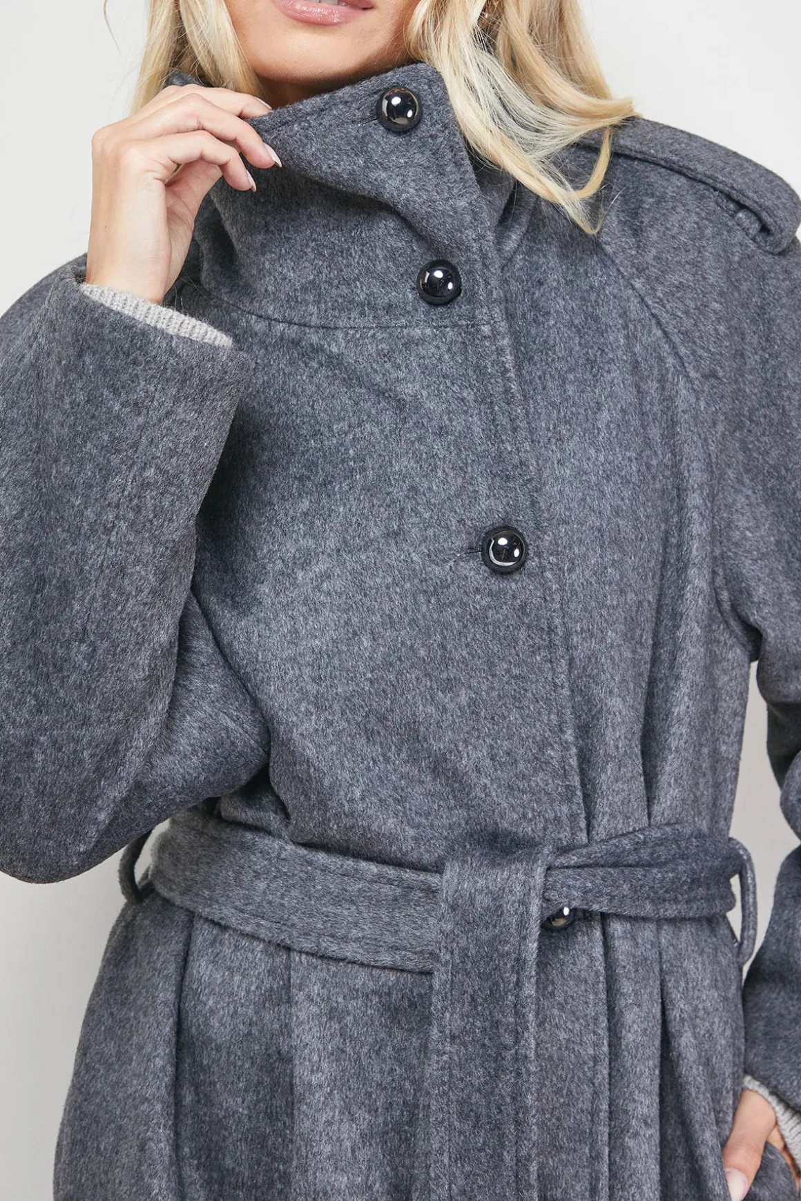 Manteau Ceinturé à Détail Manches Évasées