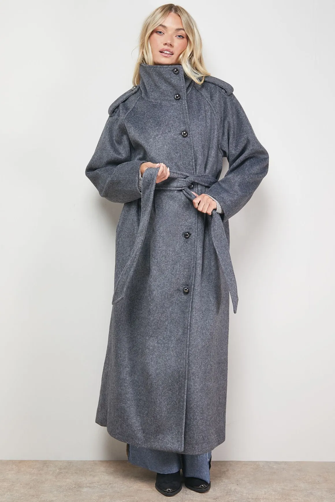 Manteau Ceinturé à Détail Manches Évasées