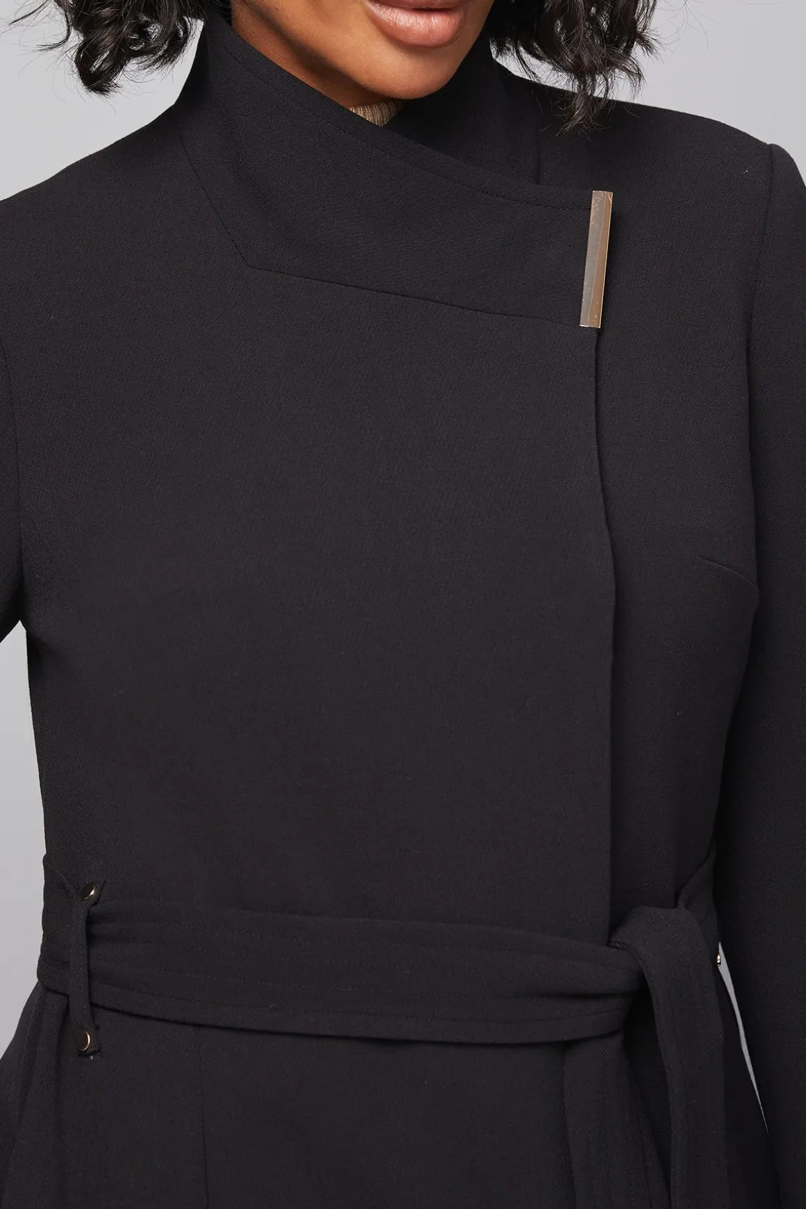 Manteau Ceinturé à Fermeture Croisée en Double Crêpe