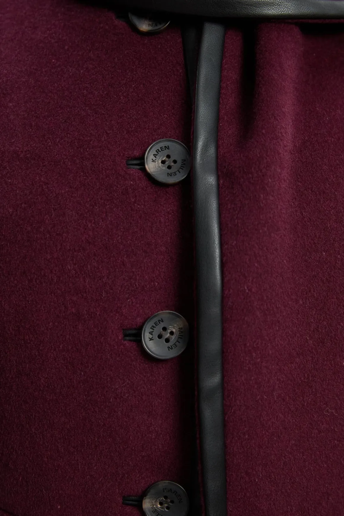 Manteau Court Ajusté en Mélange Laine Brossée et synthétique avec Écharpe Détachable