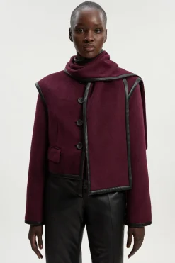 Manteau Court Ajusté en Mélange Laine Brossée et synthétique avec Écharpe Détachable
