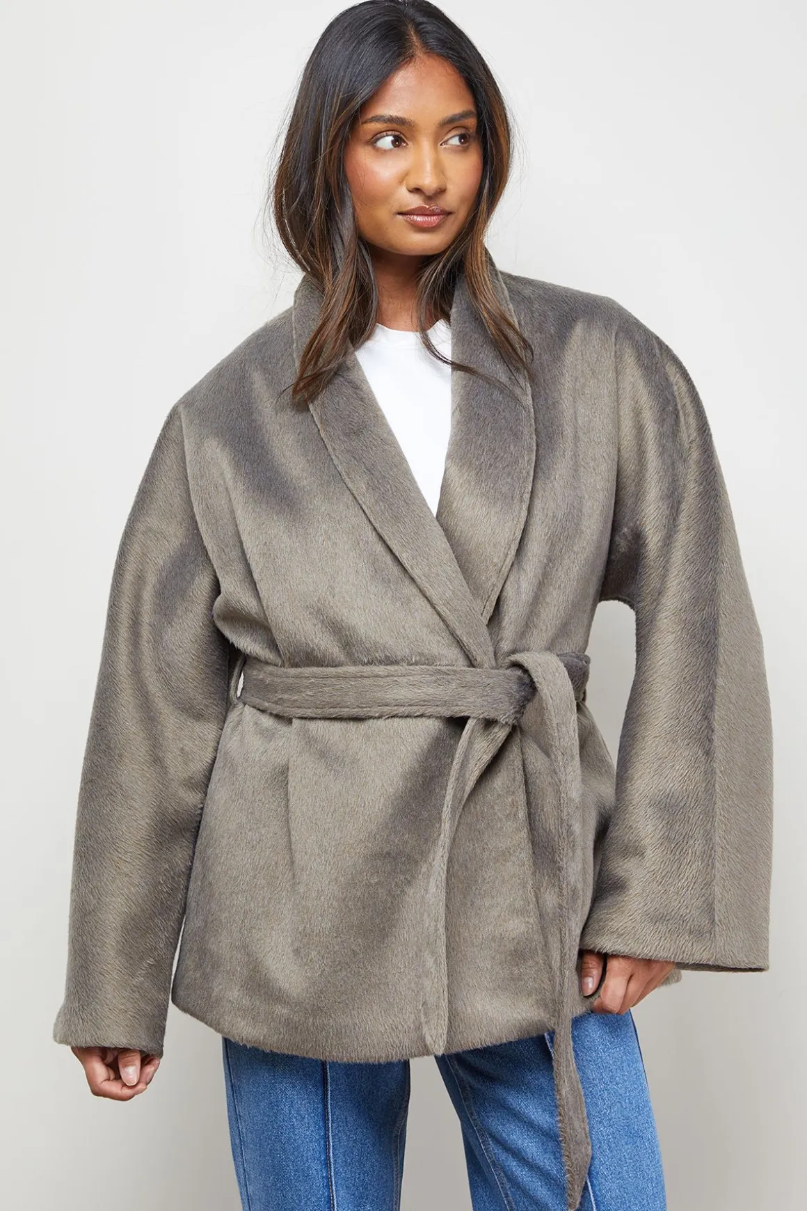 Manteau Court Ceinturé à Détail Portefeuille
