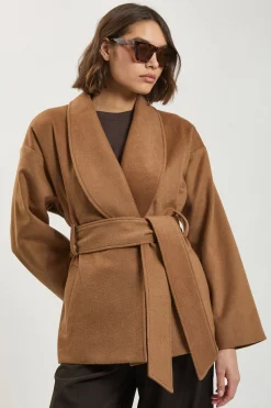 Manteau Court Cintré en Laine Brossée avec Ceinture