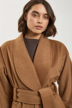 Manteau Court Cintré en Laine Brossée avec Ceinture