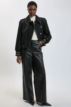 Manteau Court En Laine Avec Finitions SYNTHÉTIQUE
