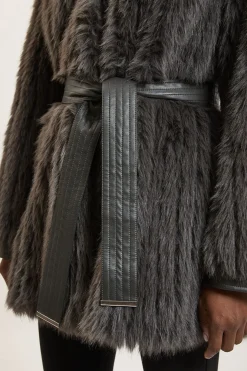 Manteau Court En Synthétique Texturée Avec Col Ceinturé