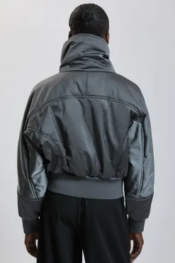 Manteau Court Matelassé À Col Croisé Drapé