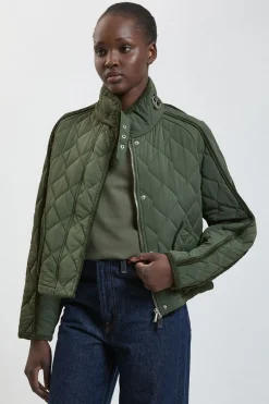 Manteau Court Matelassé À Détails Liserés Contrastants