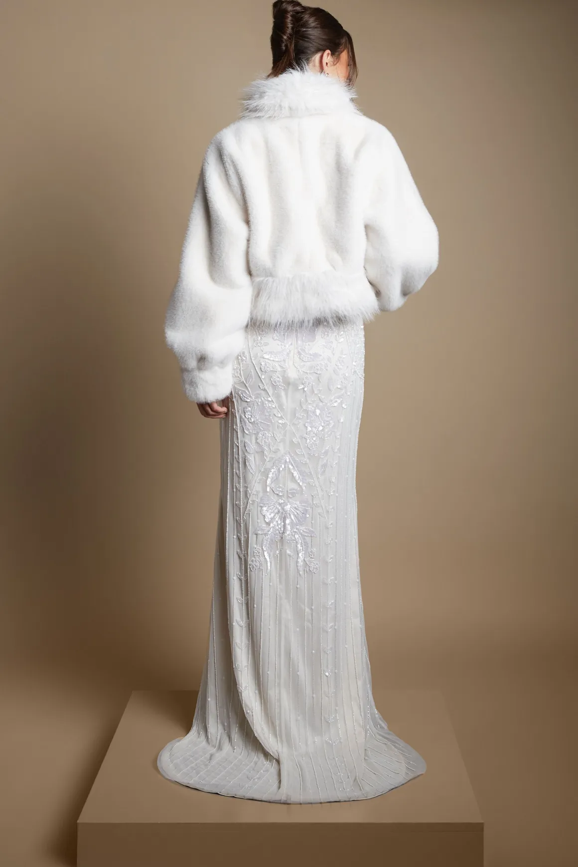 Manteau De Mariée Long À Col En Synthétique Statement