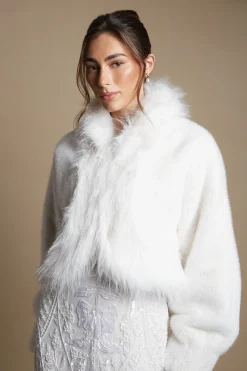 Manteau De Mariée Long À Col En Synthétique Statement