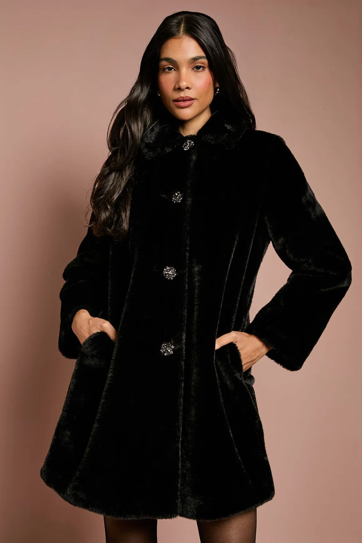 Manteau d'Occasion en synthétique Noire avec Boutons Diamantés