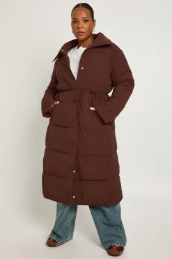 boohoo Manteau doudoune à ceinture nouée Plus<Femme Doudounes|Vestes & Manteaux