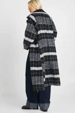 Manteau en laine à carreaux oversize