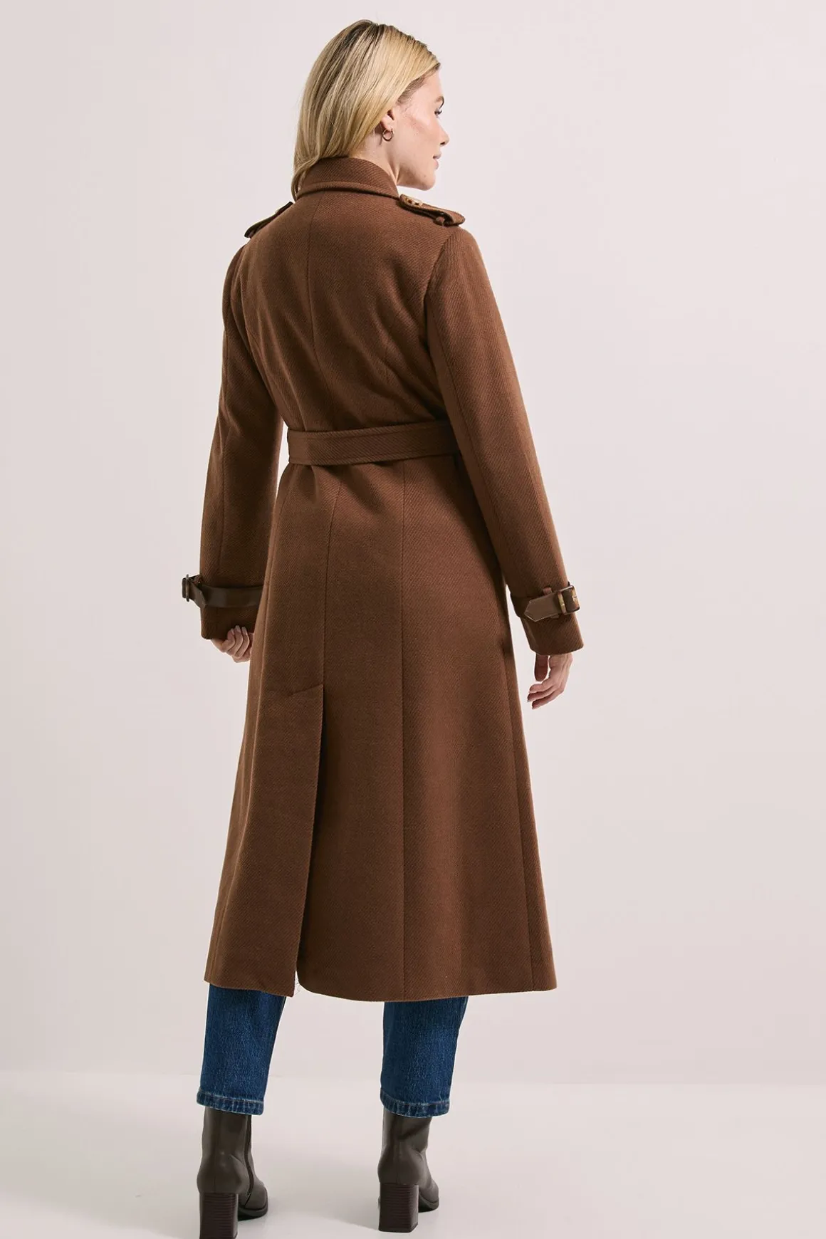 Manteau Long Boutonné avec Détails de Manchettes