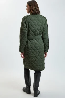 Manteau Long Matelassé À Bordures Contrastées