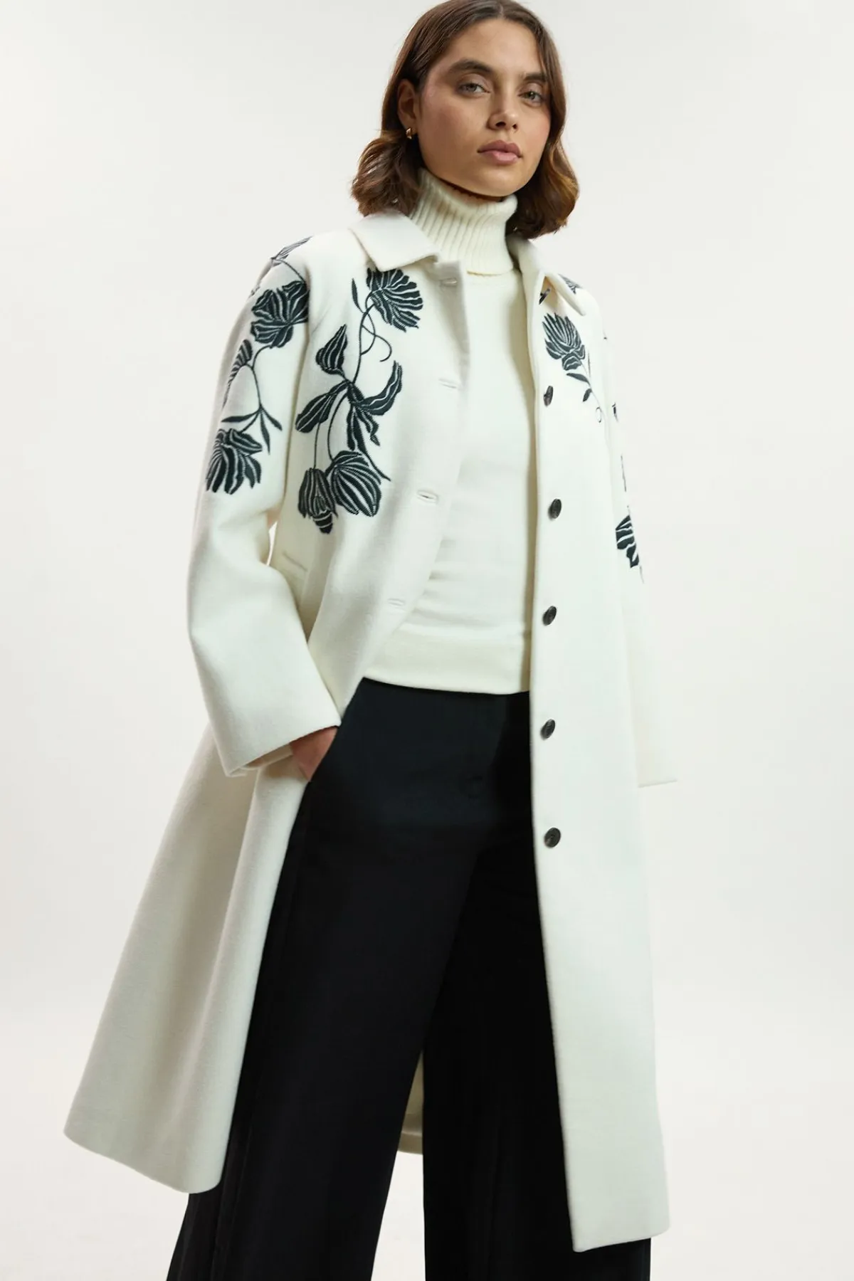 KarenMillen Manteau Mi-Long Ajusté en Laine Brossée avec Broderie Positionnée<Femme Tailleurs|Manteaux Et Vestes D’Automne