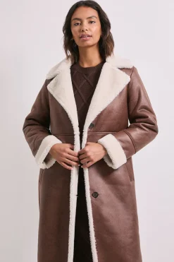 Manteau Mi-long en Peau Lainée