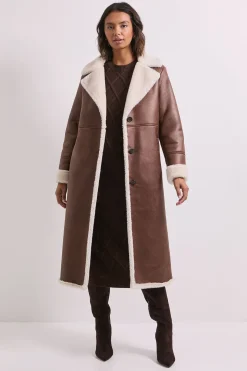 Manteau Mi-long en Peau Lainée