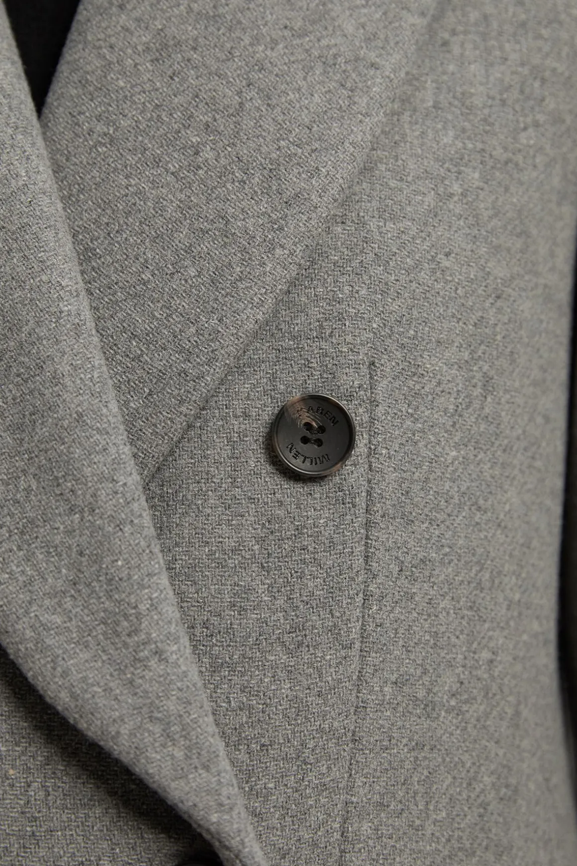 Manteau Mi-Long Taillé à Double Boutonnage en Laine Brossée Petite