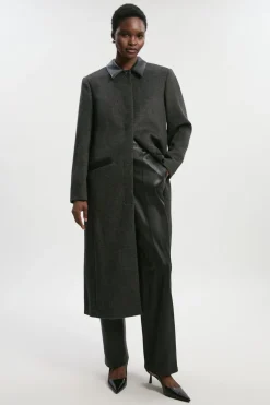 Manteau Mi-Long Tailleur en Laine Brossée à Carreaux et Détails synthétiquecuir