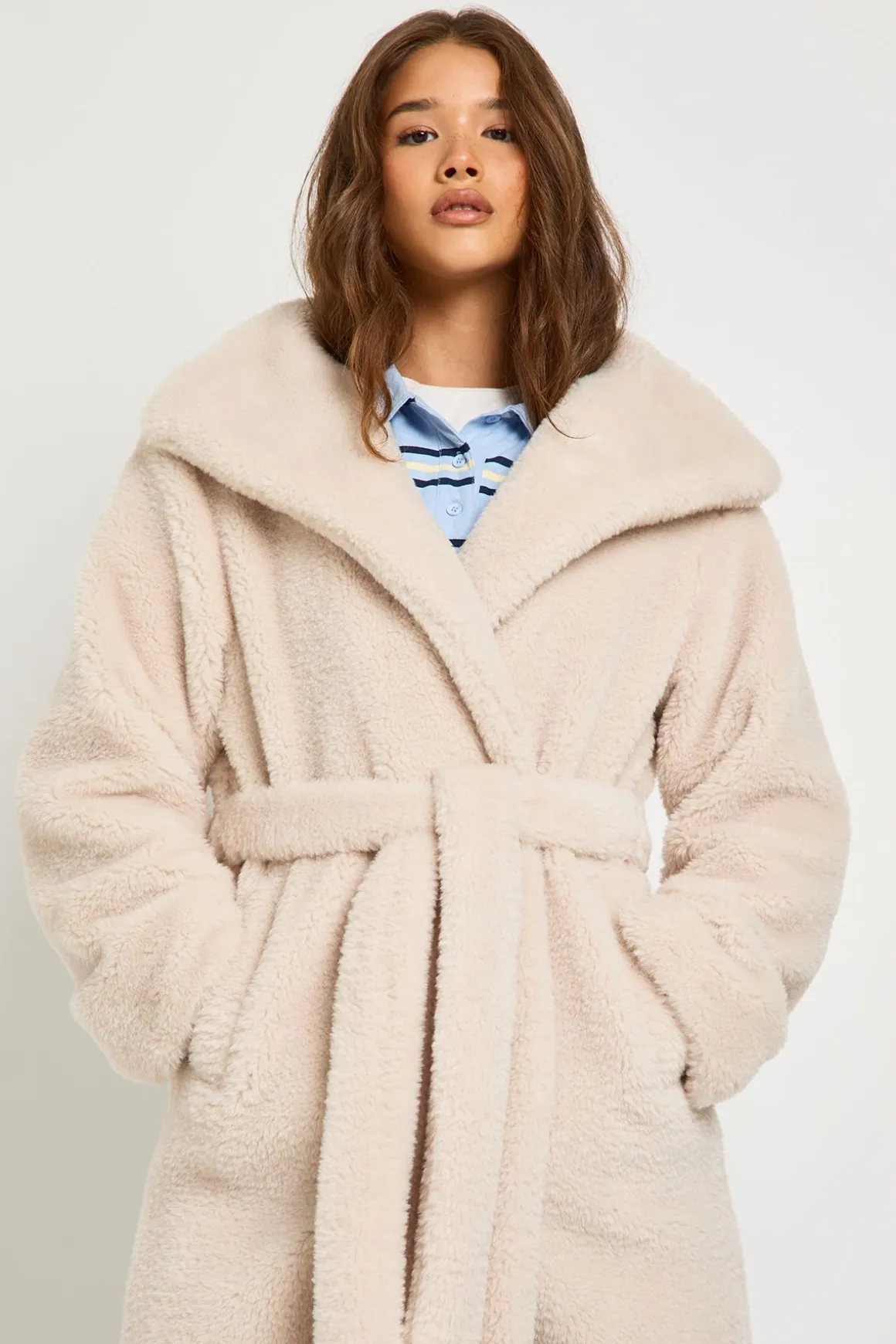 Manteau synthétique à col châle ceinturé