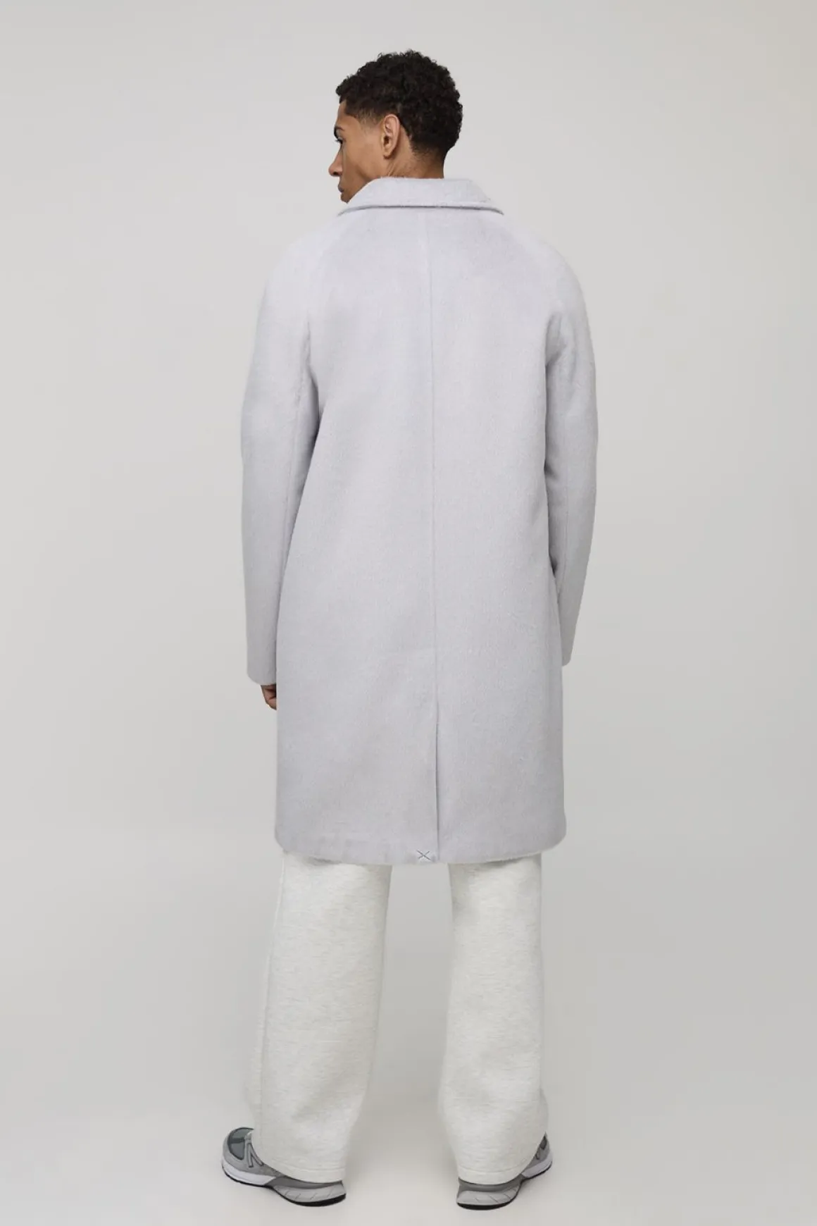 Manteau voiture brossé à coupe régulière, manches raglan et boutonnage simple