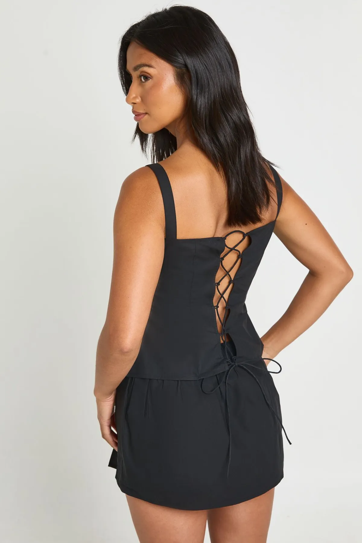 boohoo Mini-jupe Brodée En Popeline Petite<Femme Jupes|Jupes