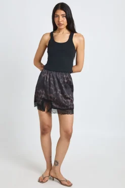 boohoo Mini-jupe En Satin Imprimé Avec Bordure En Dentelle Pour Femmes Grandes<Femme Jupes|Imprimé Léopard
