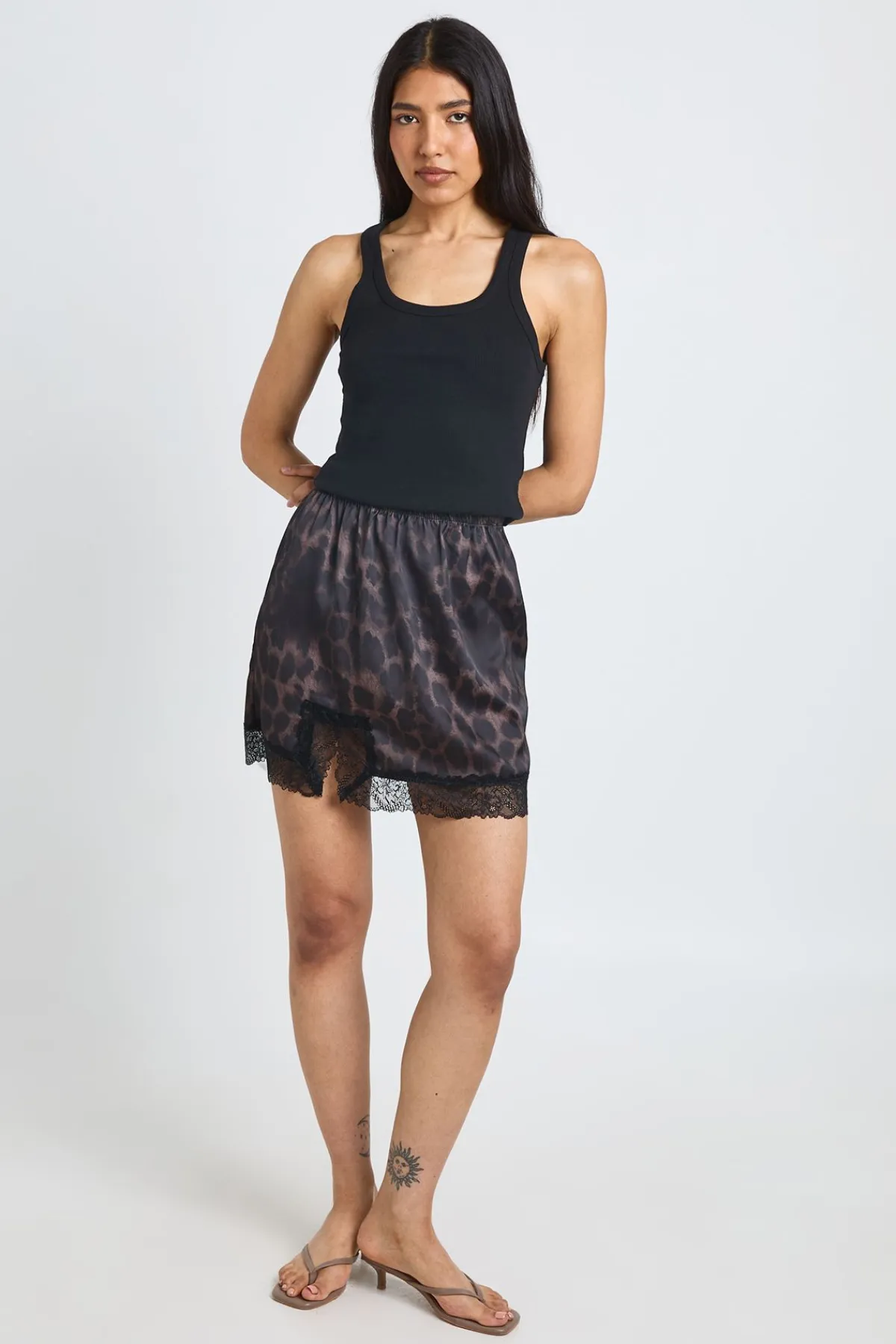 boohoo Mini-jupe En Satin Imprimé Avec Bordure En Dentelle Pour Femmes Grandes<Femme Jupes|Imprimé Léopard