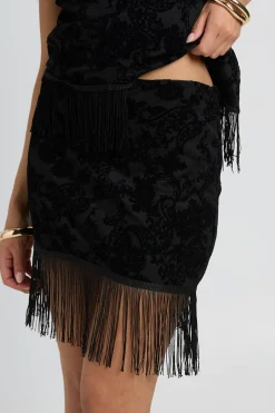 boohoo Mini-jupe À Franges En Devoré<Femme Jupes|Jupes