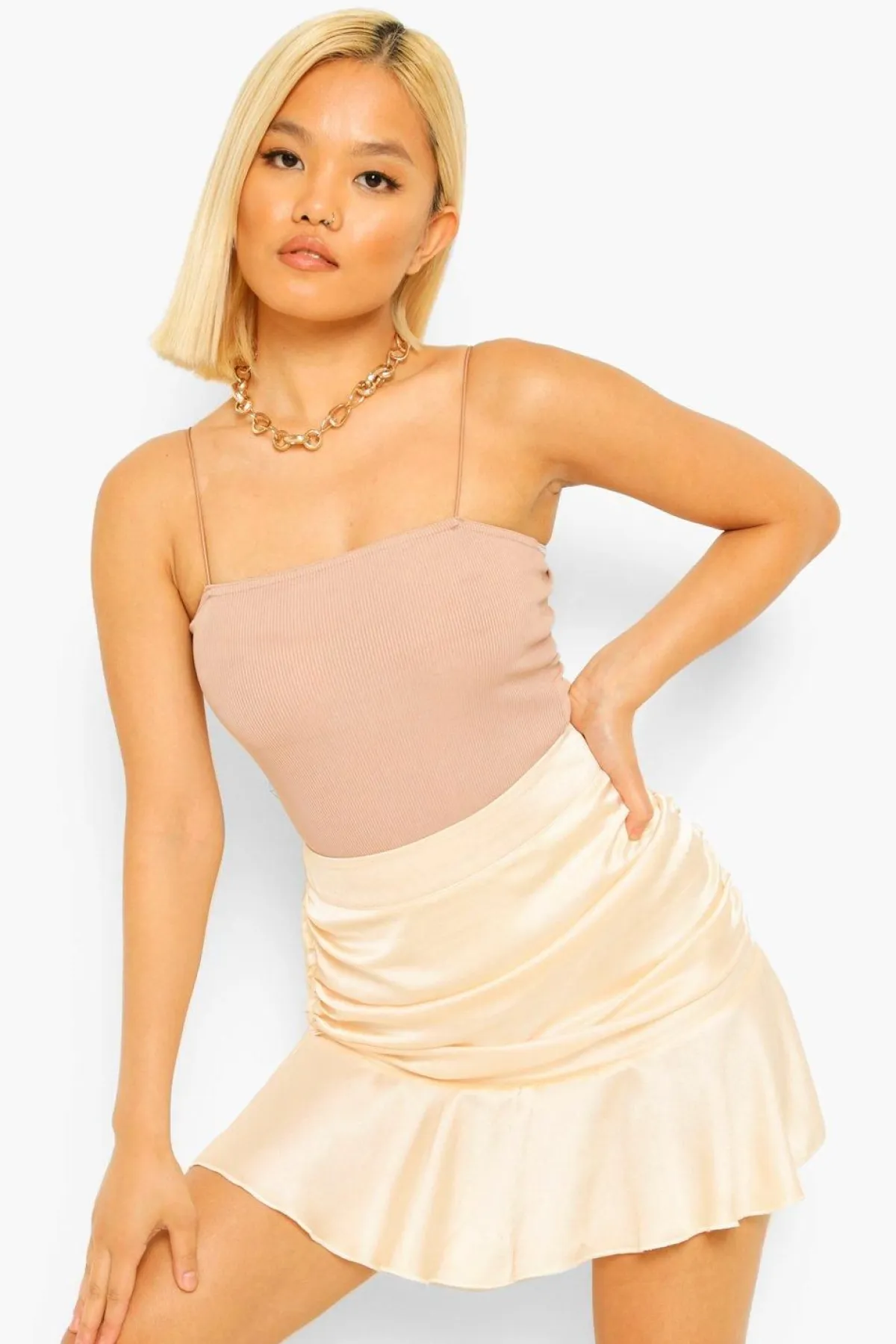 boohoo Mini-jupe Satinée Froncée Petite<Femme Jupes|Jupes