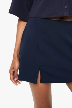Mini-jupe-short à ourlet fendu