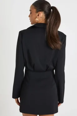 Mini robe chemise ajustée à bouton doré