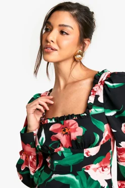 Mini robe corset florale style laitière