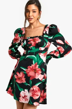 Mini robe corset florale style laitière
